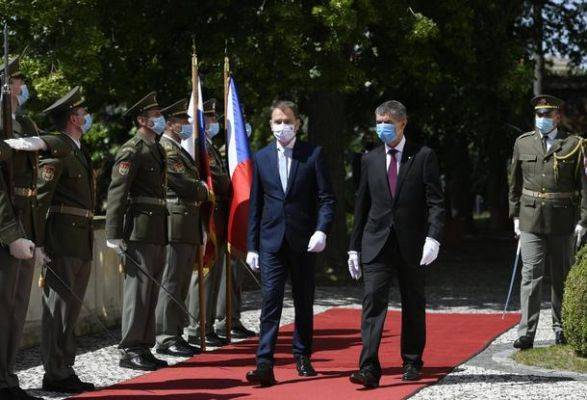 Чехия и Словакия договорились взаимно открыть свои границы