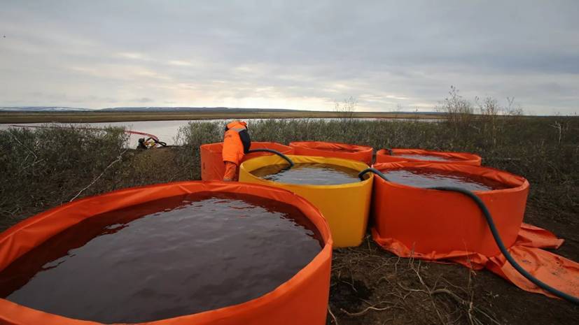 В Норильск вместе со спецтехникой направлены спасатели «Газпром нефти»
