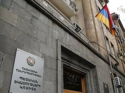 Замначальника следственного управления Комитета госдоходов Армении заразился коронавирусом