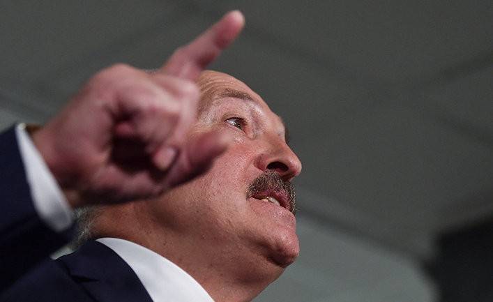 Le Point: Лукашенко намерен остаться у власти