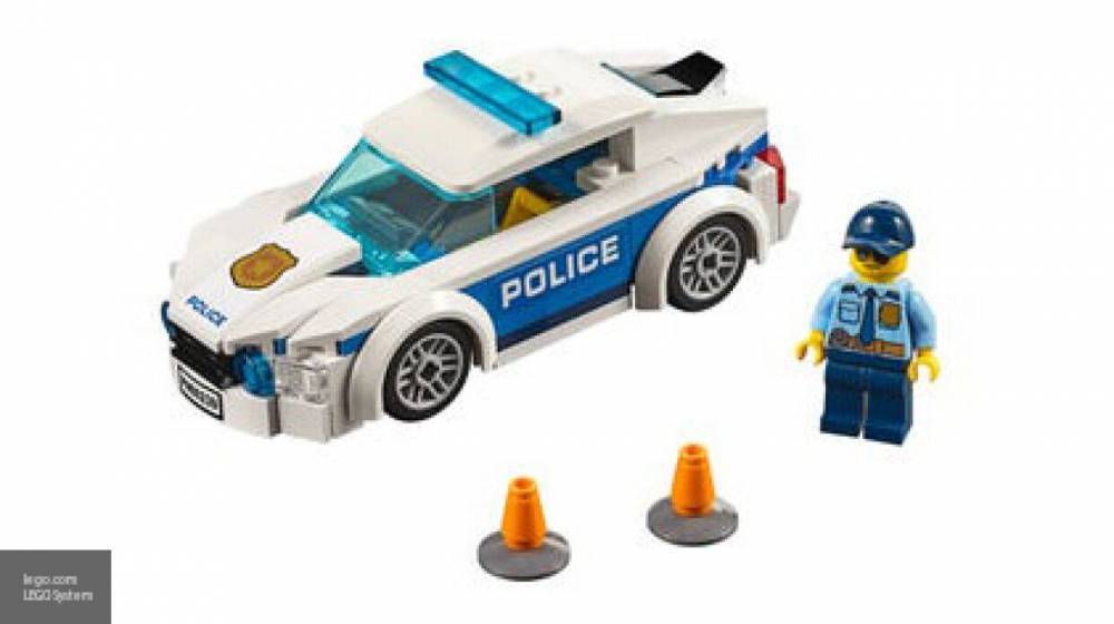 Lego убрала рекламу полицейских наборов на фоне протестов из-за убийства Джорджа Флойда