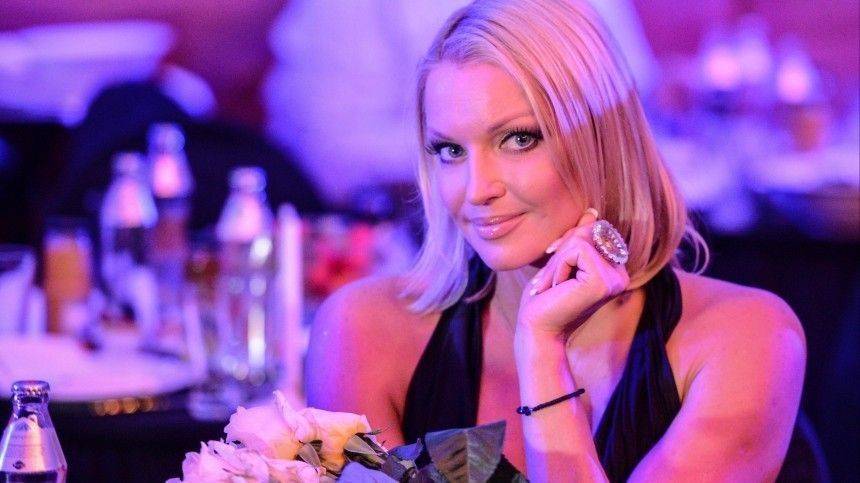 Представитель Волочковой рассказала об отношениях балерины и спасителя ресторана Pushkin в США