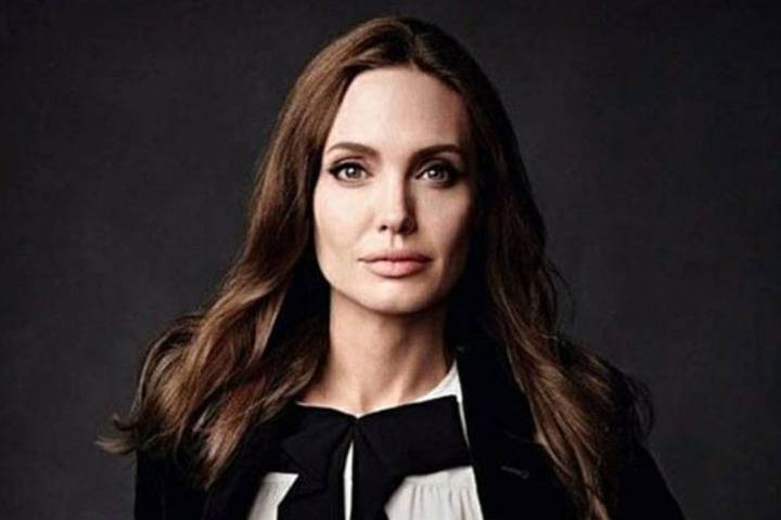Анджелине Джоли исполнилось 45 лет