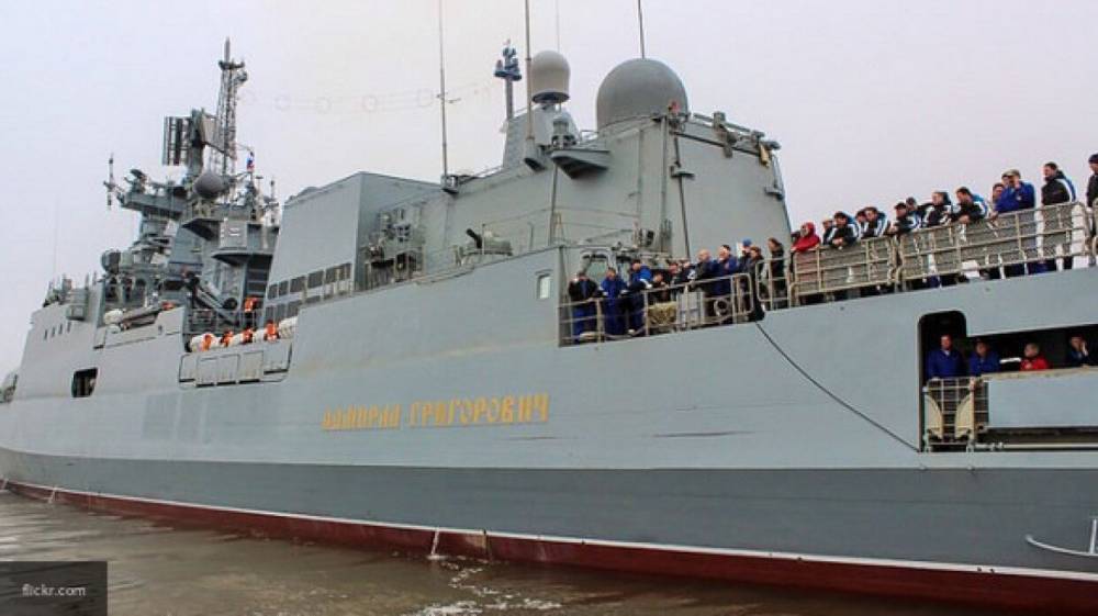 Фрегат "Адмирал Григорович" ВМФ РФ сопроводит корабли снабжения в Балтийское море