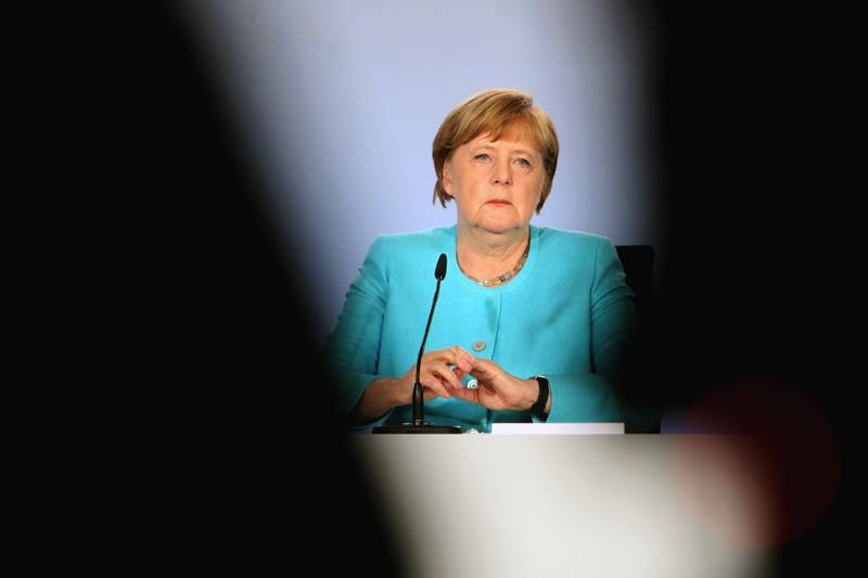 Меркель устала: канцлер Германии отказалась снова выдвигаться на это пост