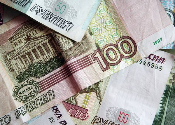 Более 11 млн российских семей получили разовые выплаты на детей