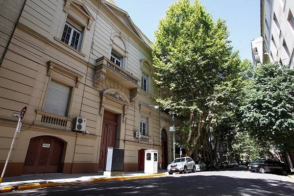 Посольство России в Аргентины «минировали» два раза за неделю