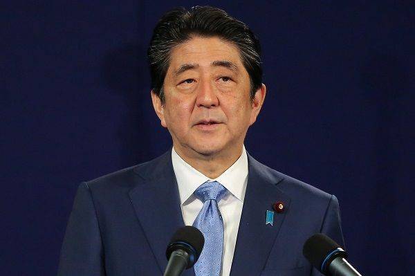 Премьер Японии не собирается на парад Победы в Москву