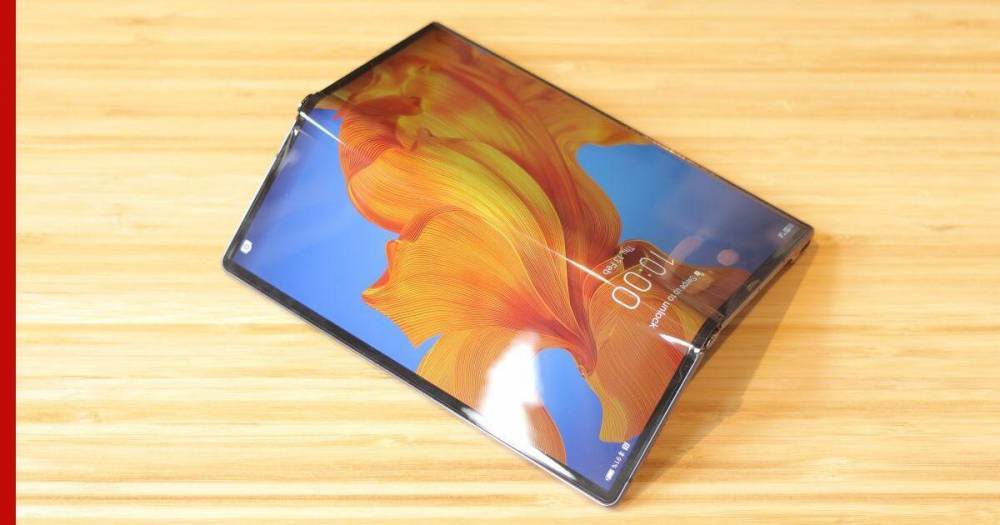 Xiaomi запатентовала смартфон-книжку с большим гибким экраном