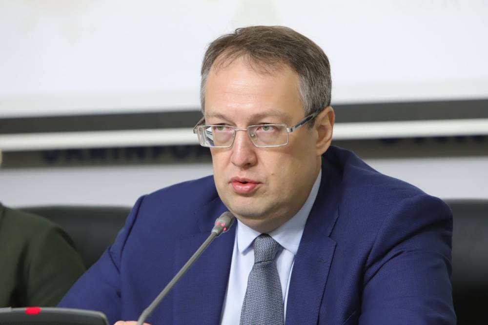 Геращенко объяснил, кто должен отвечать за события в Кагарлыке, Броварах и Одессе