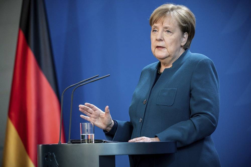 Меркель прокомментировала убийство в США и уклонилась от вопроса о действиях Трампа