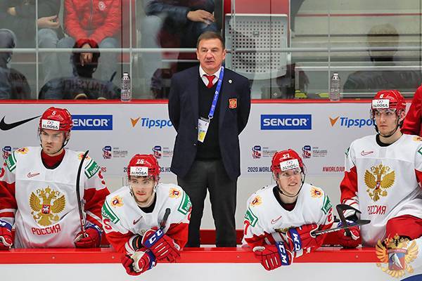 Главным тренером сборной России по хоккею официально назначен Валерий Брагин