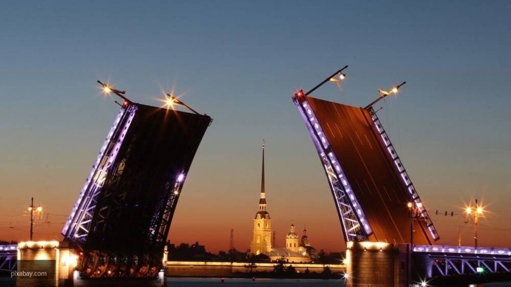 Новая схема художественной подсветки позволит Петербургу сэкономить 13,6 млн рублей