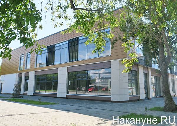Судьба здания над станцией "Бажовская" в Екатеринбурге решится в ближайшие дни. Сносить его пока не будут