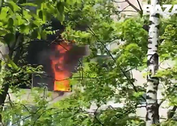 Взрыв и пожар произошли в многоквартирном доме на юге Москвы