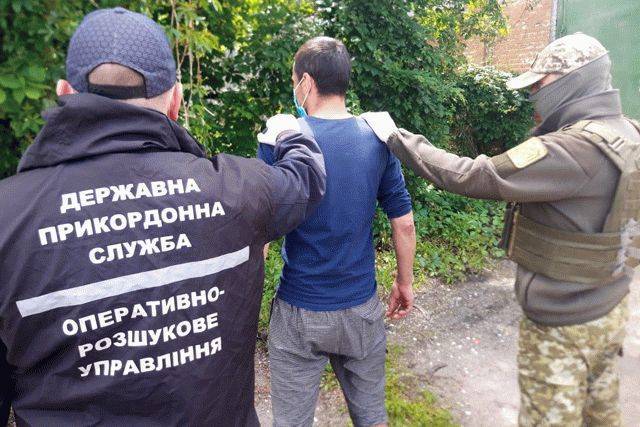 Силовики арестовали террориста «ДНР», еще один сдался сам