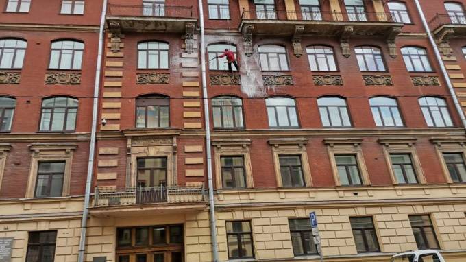 В Петербурге отмыли фасады почти всех 4,5 тысяч нежилых зданий