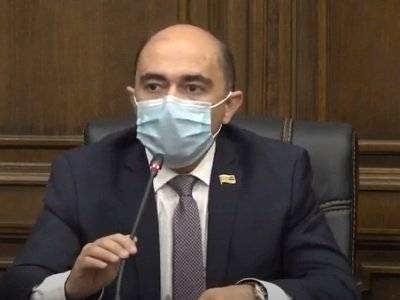 «Светлая Армения»: Есть сверхчеловек, который решает, сколько случаев коронавируса будет завтра