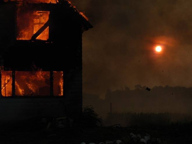 25 человек эвакуировали из жилого дома в Богородске из-за пожара