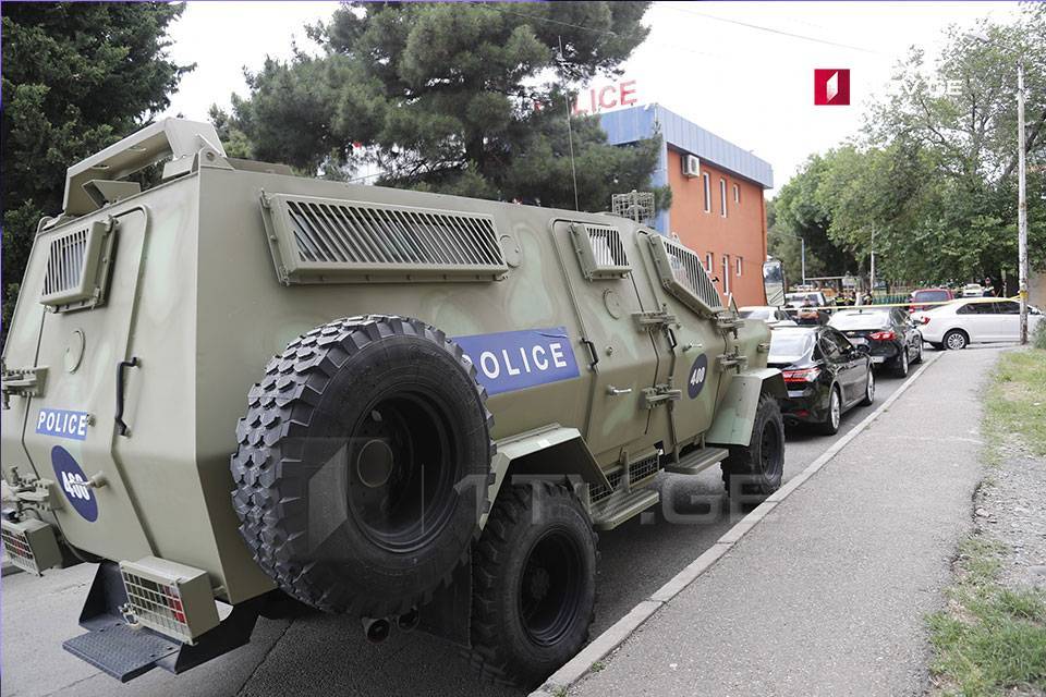 Полиция задержала мужчину, устроившего стрельбу на окраине Тбилиси
