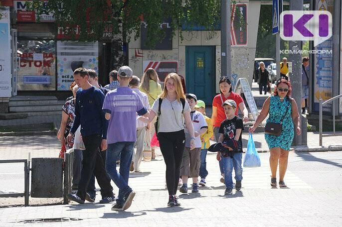 Депутаты Госсовета предлагают вернуть молодежи, прожившей в Коми не менее 5 лет, "северную" надбавку к зарплате с первого дня работы