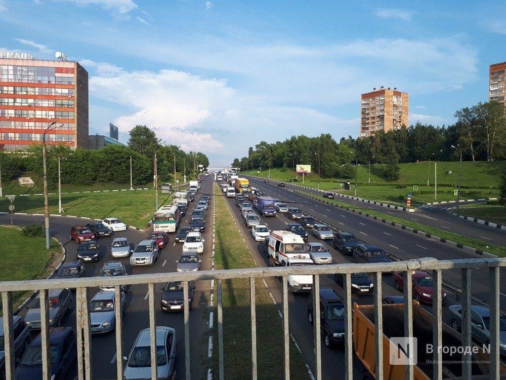 Огромные пробки образовались на выездах из Нижнего Новгорода