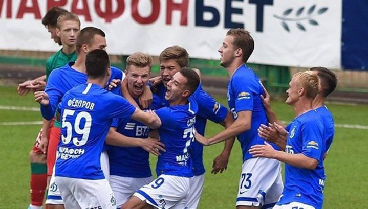 Футбольная премьер-лига признала "Динамо" чемпионом молодежного первенства