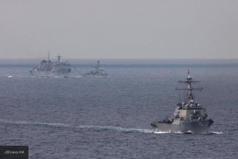 Северный флот РФ начал следить за французским фрегатом, зашедшим в Баренцево море