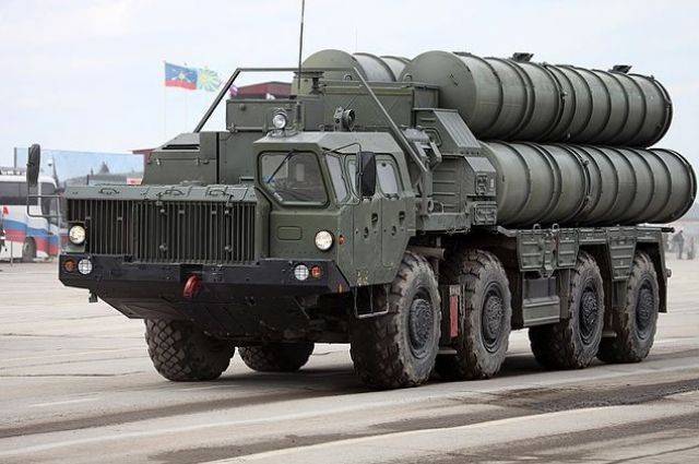 Дежурные силы ПВО проверили системы, прикрывающие Москву