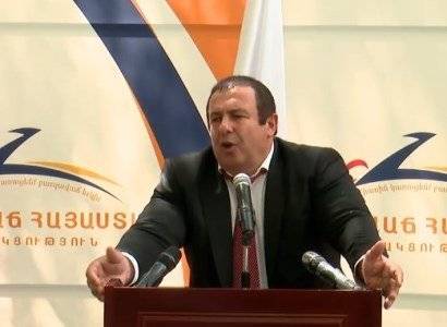 Лидер партии «Процветающая Армения»: Должно смениться не 97, а 100% правительства