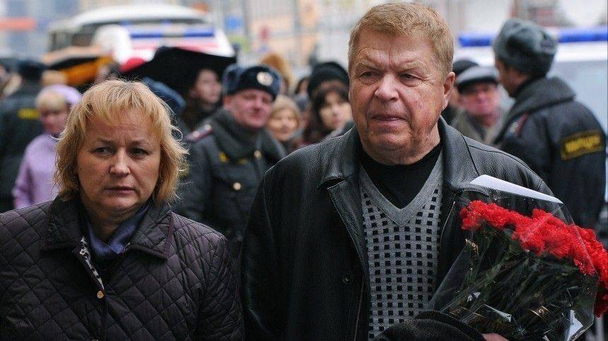 Супруга Кокшенова прокомментировала сообщения о его смерти из-за коронавируса