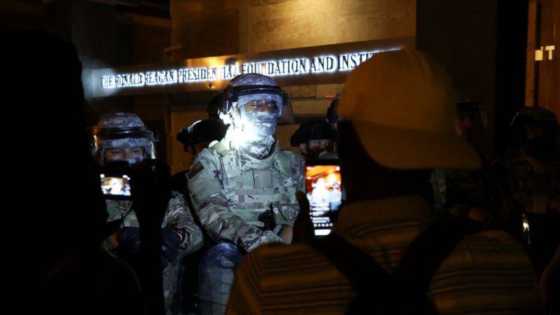 Глава Пентагона приказал военным подразделениям покинуть округ Колумбия
