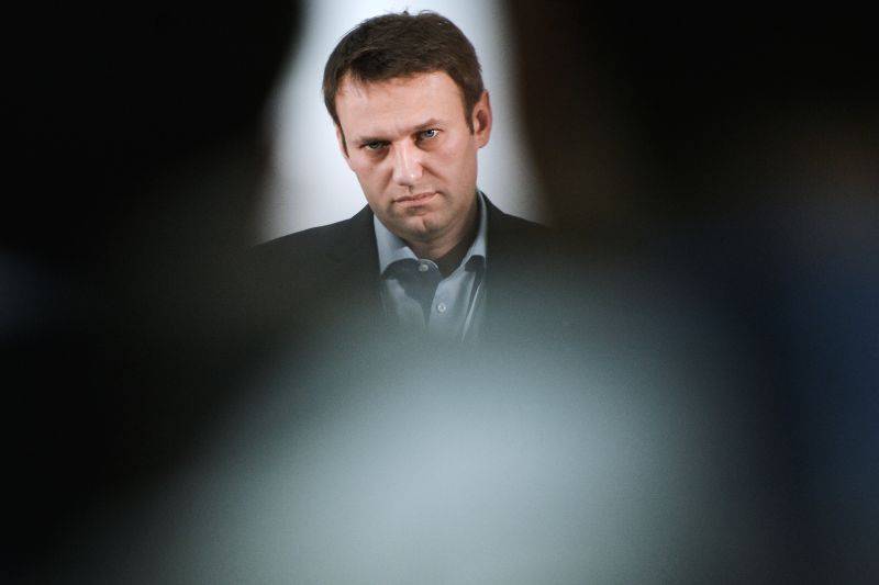 "Это за гранью": россияне осудили Навального за оскорбление героев страны