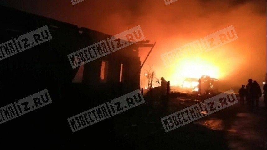 Фото страшного пожара под Иркутском, где погибли четверо детей