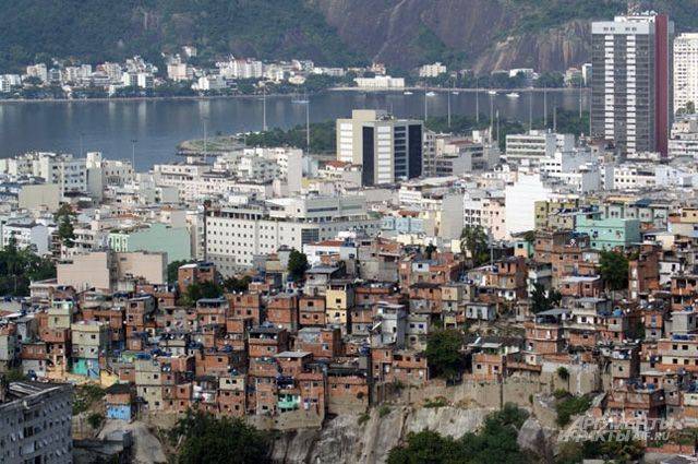 В Рио-де-Жанейро запретили рейды полиции в фавелах во время пандемии