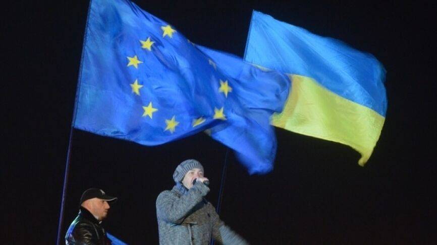 Волонтер Жучковский сравнил Украину с настырным родственником Европы