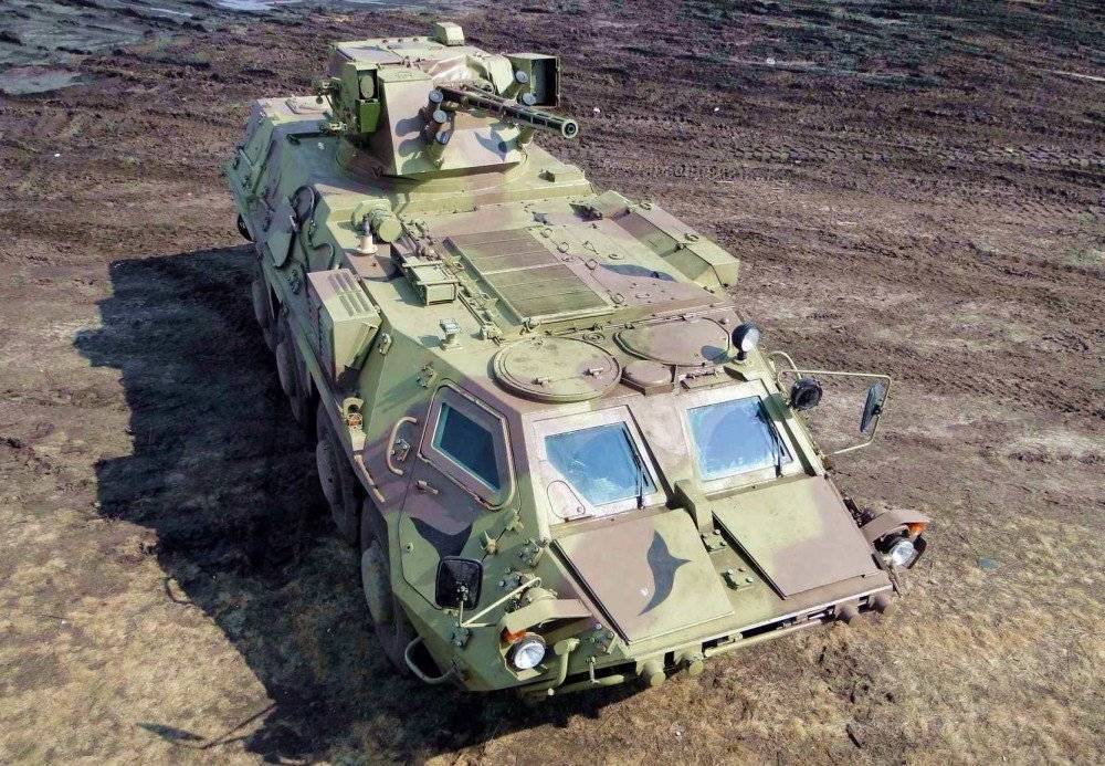 Все для войны: Украина похвасталась модернизированными БТР с пулеметным гнездом на крыше