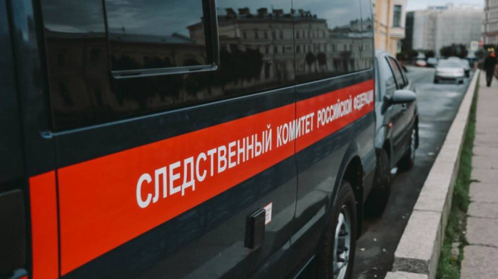 Под окнами многоэтажки в Воронеже нашли мёртвого подростка