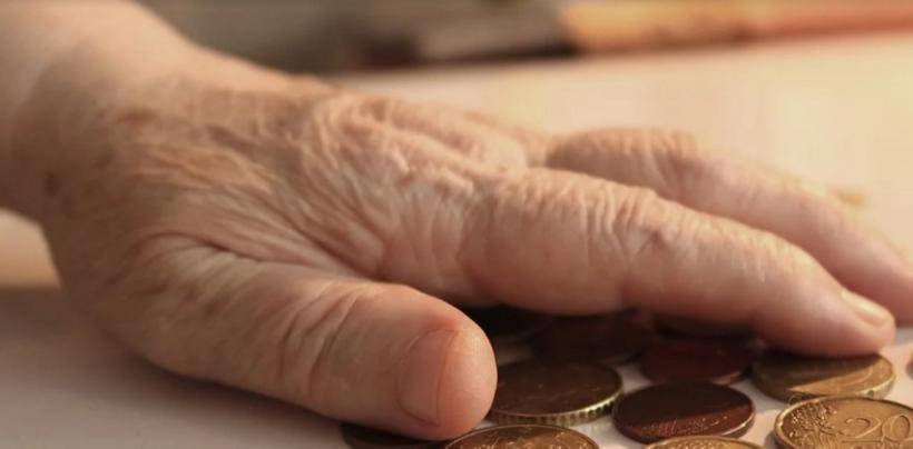 Одинокие и неработающие пенсионеры Подмосковья получат доплату в 1 тыс. рублей