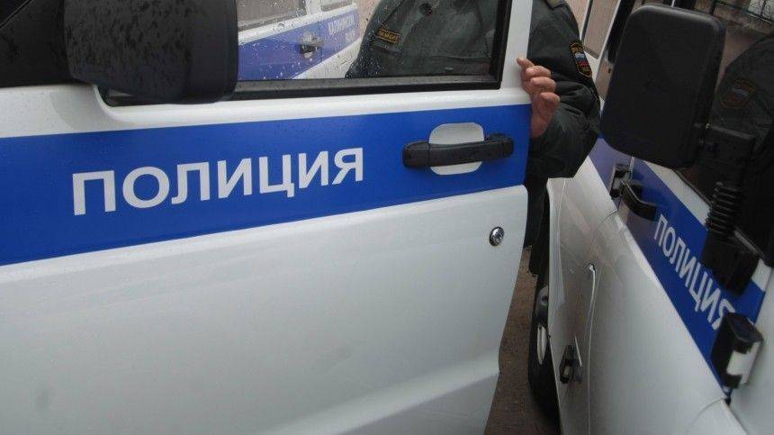 В Дагестане жители попытались отбить у полиции застрелившего сына мужчину