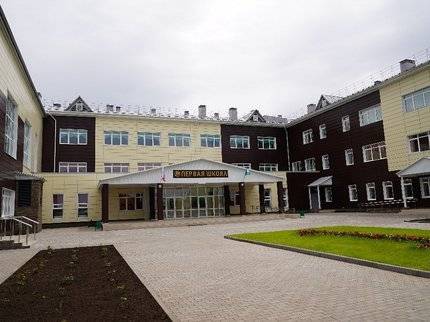 Глава Башкирии побывал в одной из старейших школ республики
