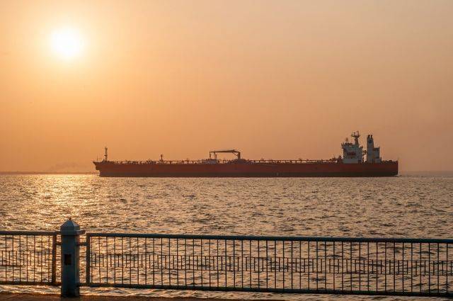 В литовский порт прибыл танкер с американской нефтью для Беларуси
