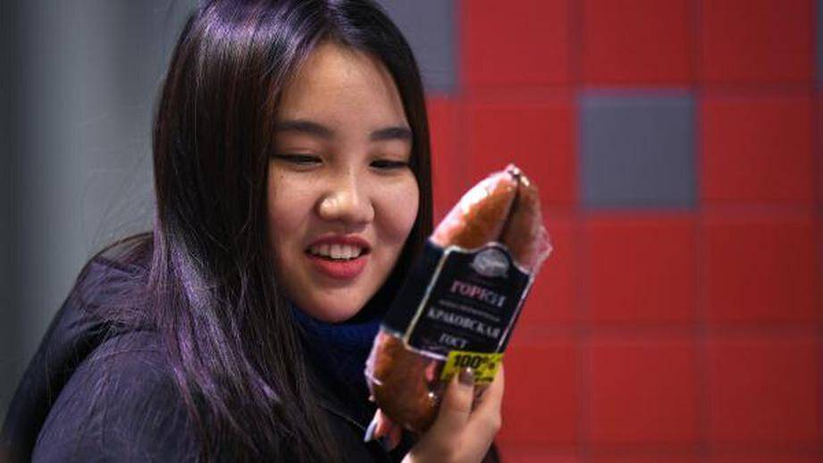 Китайцы пришли в восхищение от русской колбасы