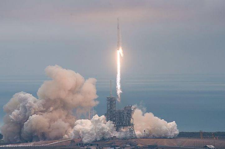 Три процессора и Linux: В SpaceX рассказали о начинке ракеты Falcon 9