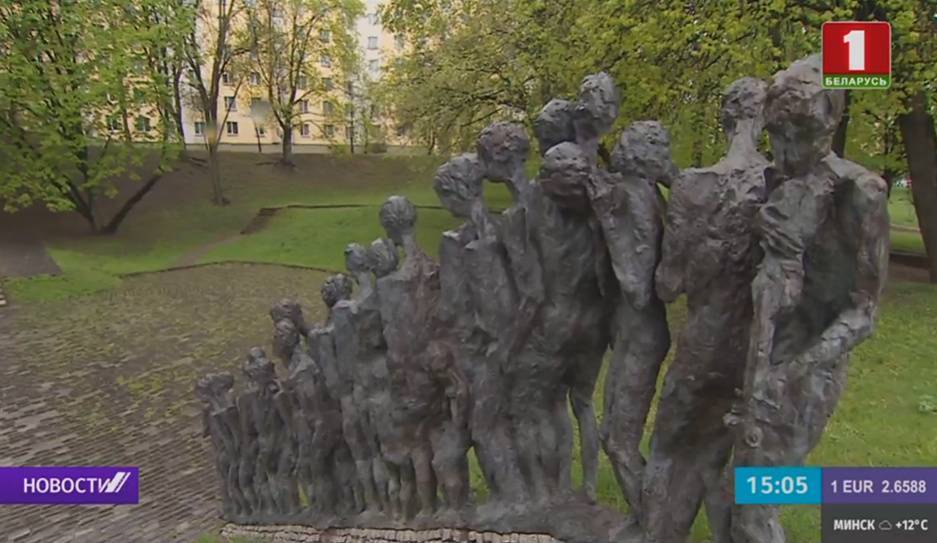 Жертв войны почтили у комплекса "Яма" и памятника маршалу Жукову в Минске