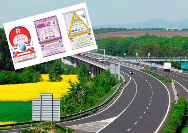 Чешских водителей предупредили о сроке действия дорожных виньеток