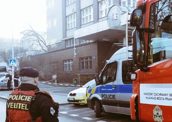Здание VŠE в Праге вновь эвакуировали из-за сообщения о бомбе
