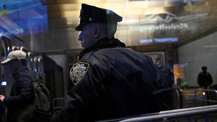 WSJ: ФБР увидела признаки терракта в нападении на полицейского в Нью-Йорке