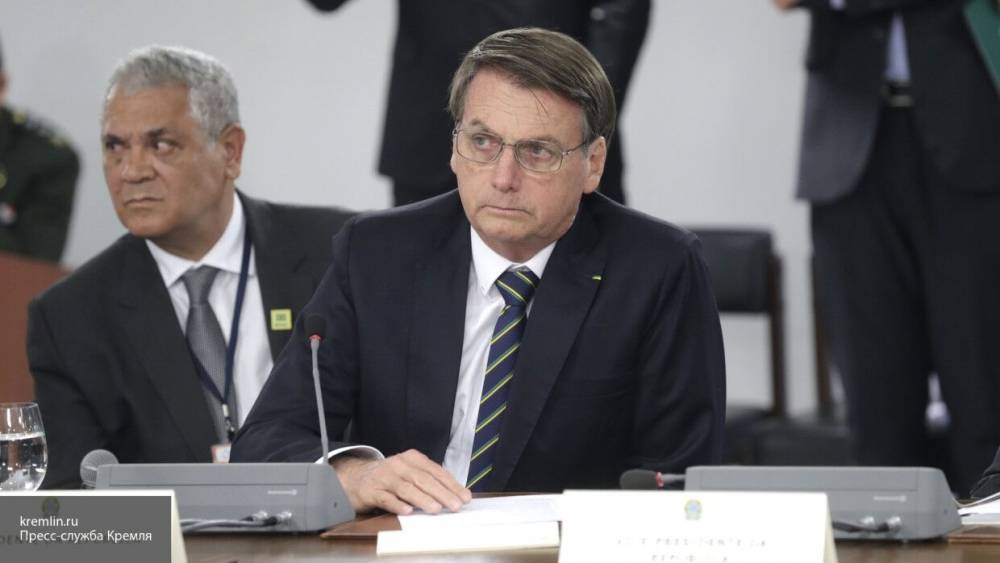 Глава Бразилии одобрил решение о частичном прекращении обновлений данных о COVID-19