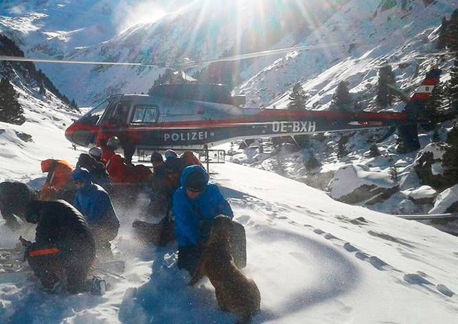 Чешские туристы погибли при сходе лавины в Альпах